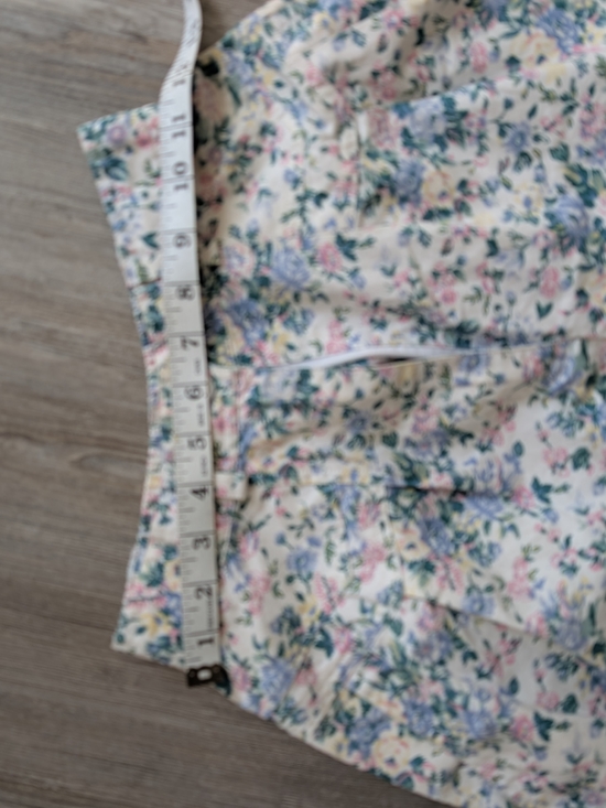 Vintage Floral A-Line Shorts in Pastel Pink and Blue - Picture 8 of 8